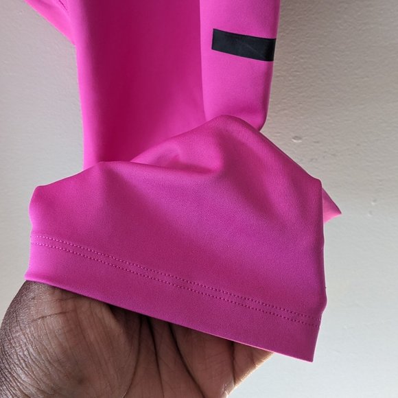 Women's Plus Size Nike Hot Pink Icon Clash Athletic Tights - Picture 3 of 11